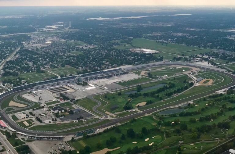 Vista aérea do Indianapolis Motor Speedway — guia completo da IndyCar para fãs de F1