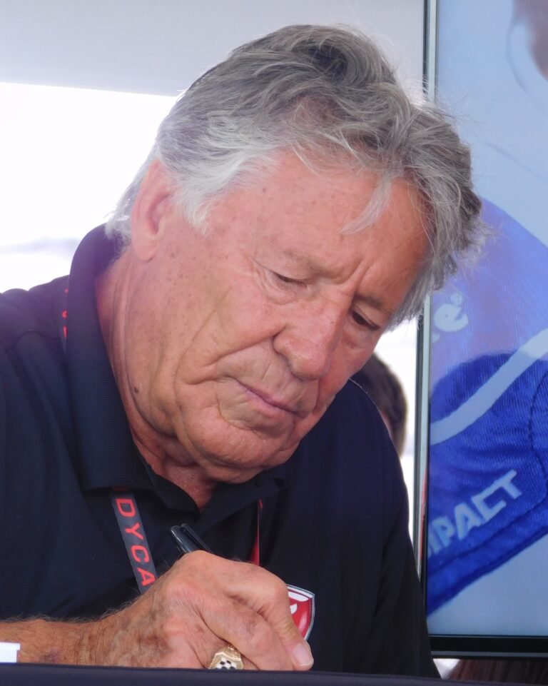 Mario Andretti, o maior nome da família Andretti no automobilismo mundial — campeão da Indy 500 e da Fórmula 1